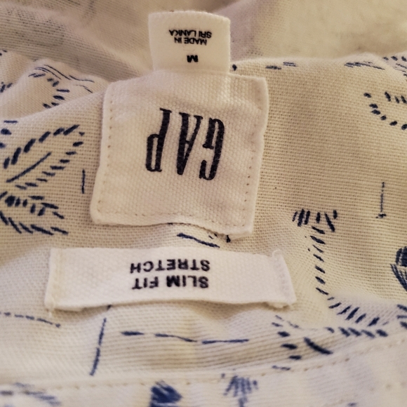 🌞 Short sleeve GAP Button-Up Sz Med - Picture 5 of 6